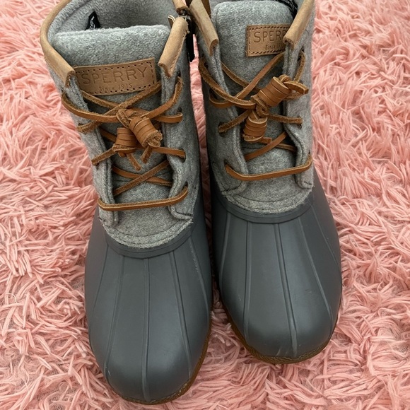 Sperry Women's Gray and Tan Duck Boots - Picture 3 of 7